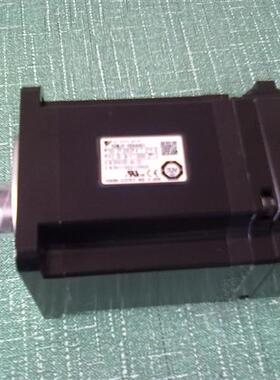 议价全新原装正品伺服电机SGMAH-04AAA61D-OY库存现货欢迎询