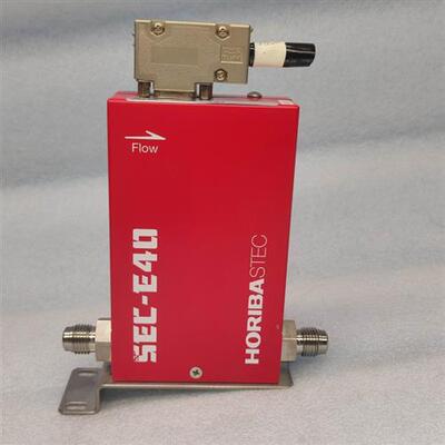 议价HORIBA 质量流量计 SEC-E40 N2 100SCCM 日本正品原装二