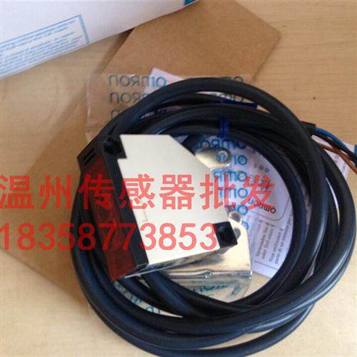 E3JK-RR11 RR12 DS30M1 100M1 R2M1 R4M1-ZH 5M1光电开关传感器60