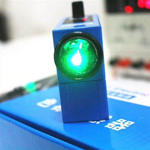 BZJ-211色标传感器  制袋机光电眼纠偏感应器颜色跟踪开关 cnhenw