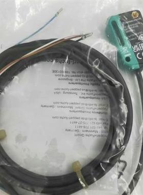 倍加福光电开关传感器0BT300-R100-2EP-IO-L