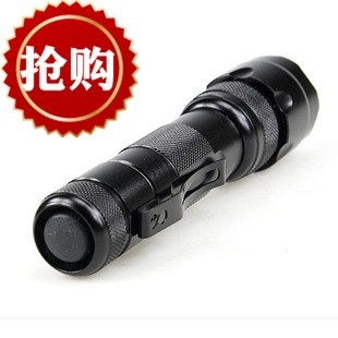 灯珠野外徒步探洞巡逻强光手电筒
