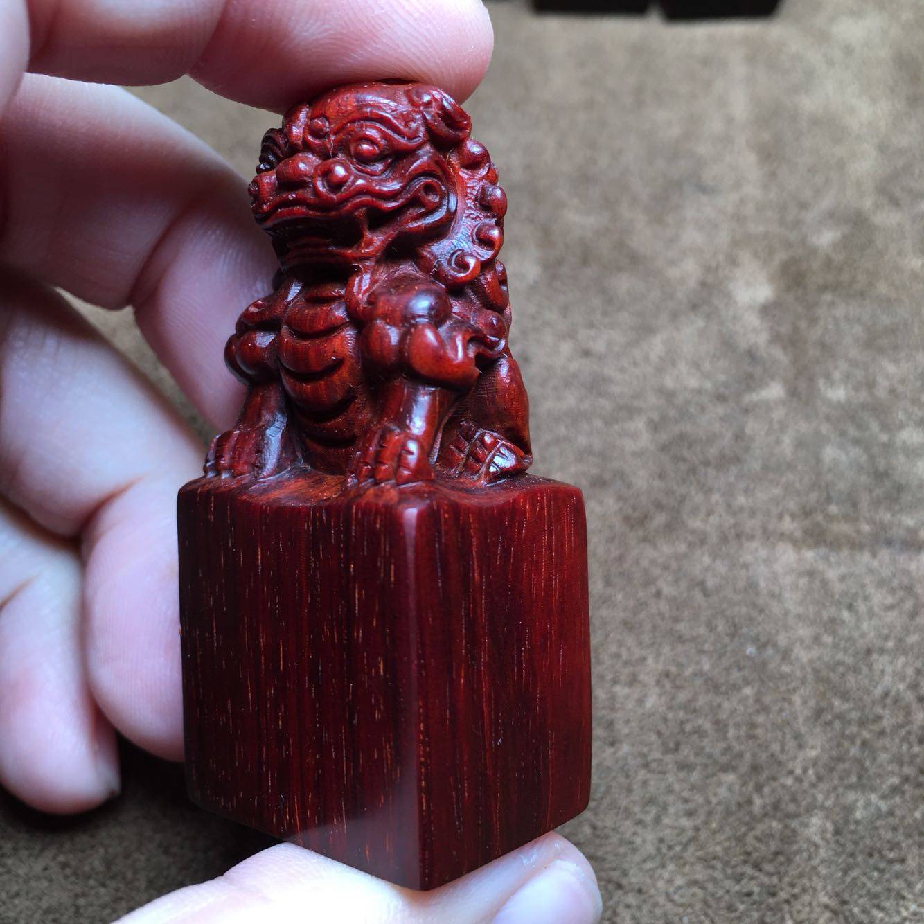 印度小叶紫檀狮子印章樱子瘤疤貔貅印章镇纸红木黄花梨金丝楠XY章