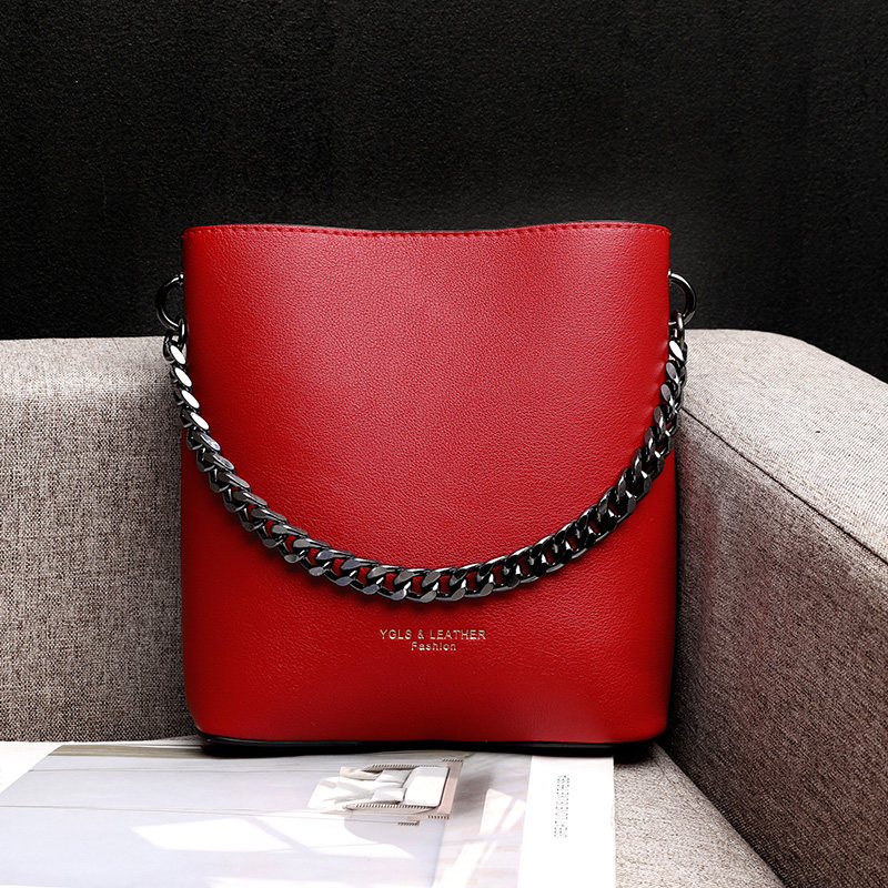 小包包女2020小ck夏季新款韩版潮链条单肩水桶包时尚百搭斜挎女包