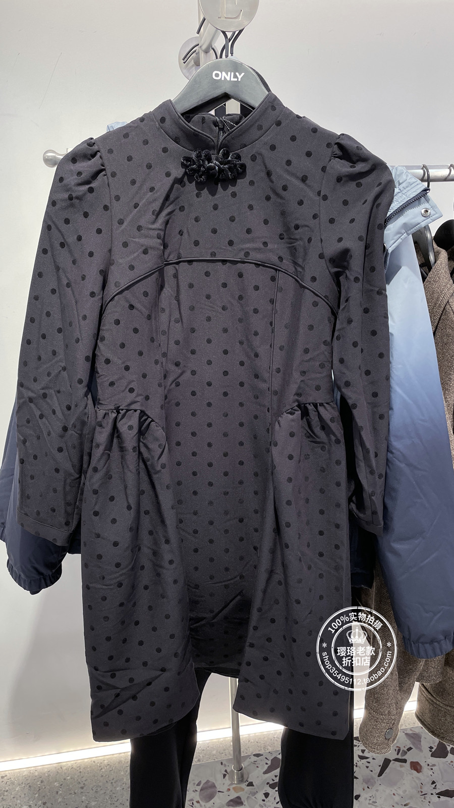 VM国内代购黑色红色波点国风旗袍领长袖连衣裙女 32237D039