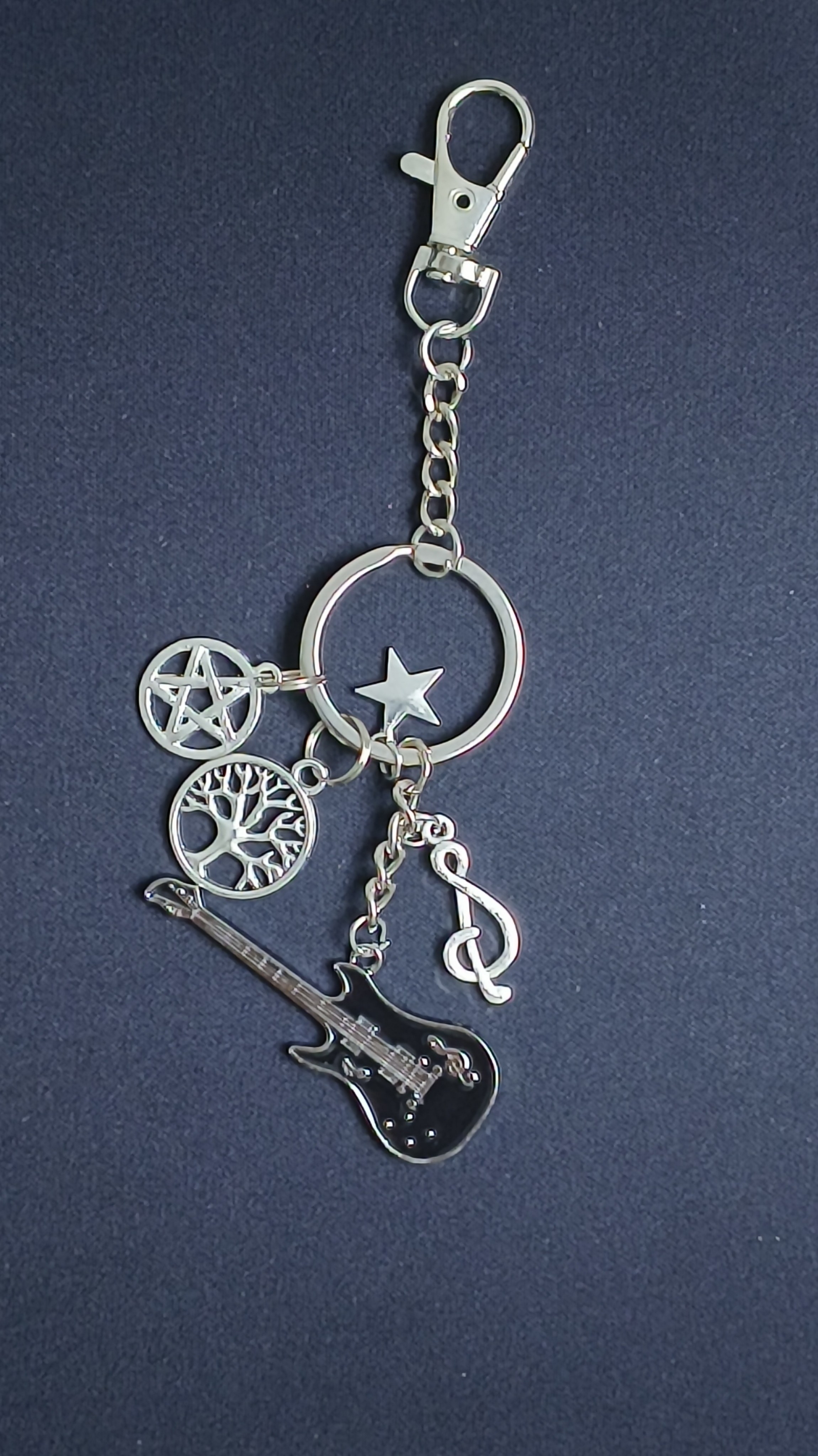 2026新品吉他乐器主题钥匙扣挂件饰品组合流行时尚创意饰品挂件