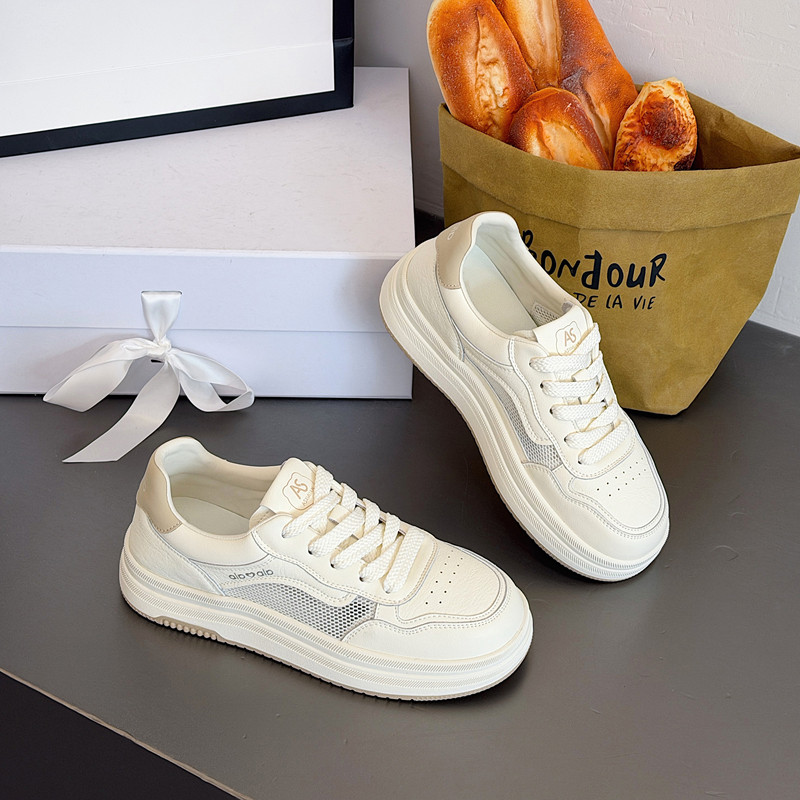 春季小白鞋女2026新款鞋子内增高厚底轻便小个子女款女鞋爆款板鞋