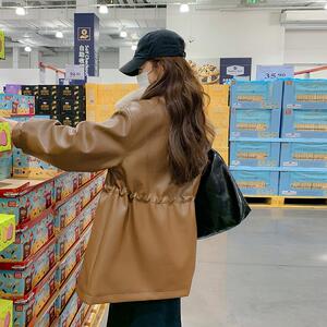 美拉德咖色短款翻领皮毛一体厚外套女秋冬2025新款高级感pu皮夹克图片