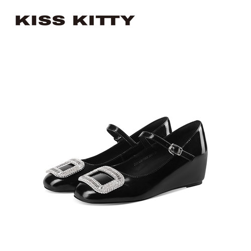 KISSKITTY一字带玛丽珍鞋女2026春款内增高水钻方扣平底浅口单鞋