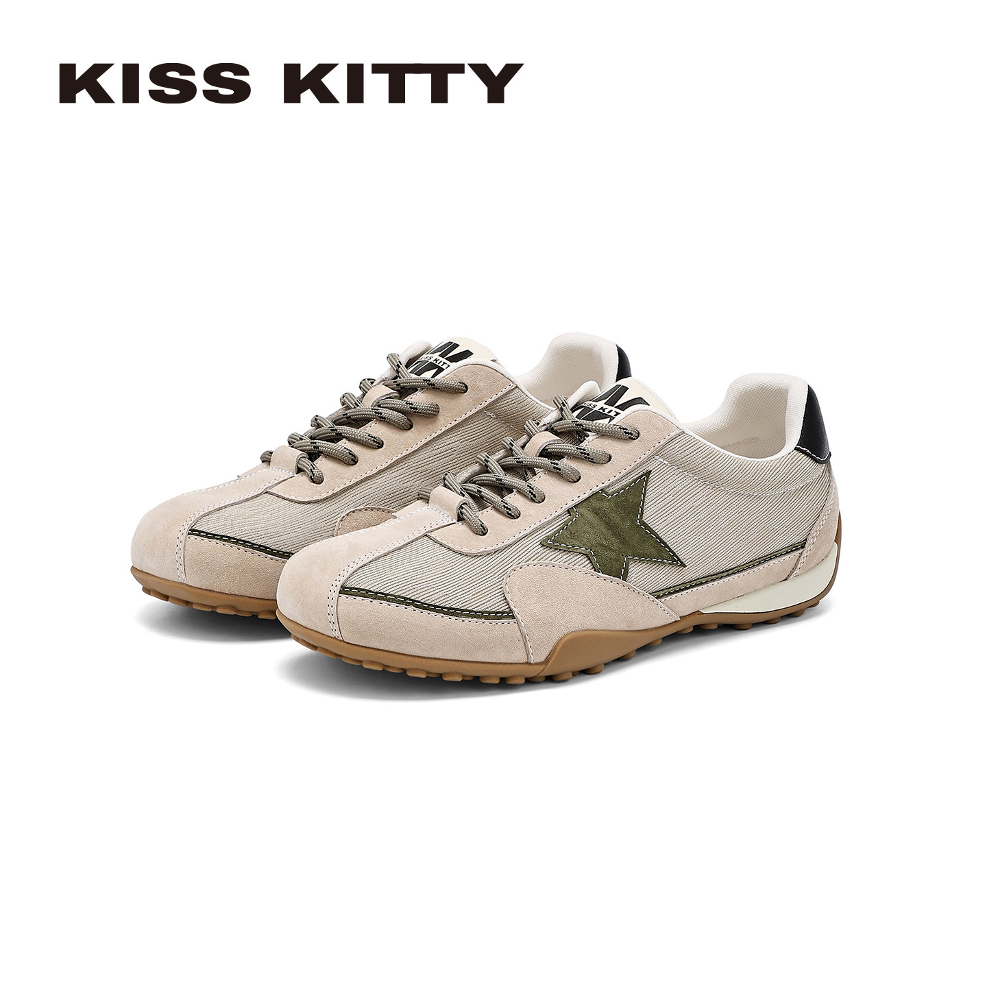 KISS KITTY复古德训鞋女软底休闲运动鞋星星拼色系带板鞋秋