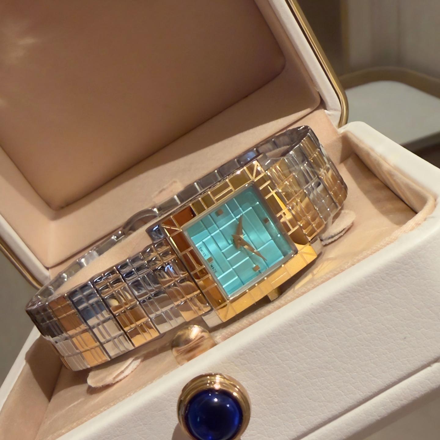 时尚范方形百搭个性通勤时装手表