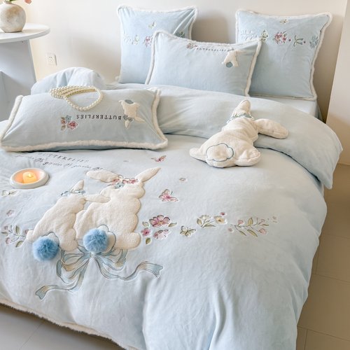 送抱枕！少女心兔子牛奶绒四件套