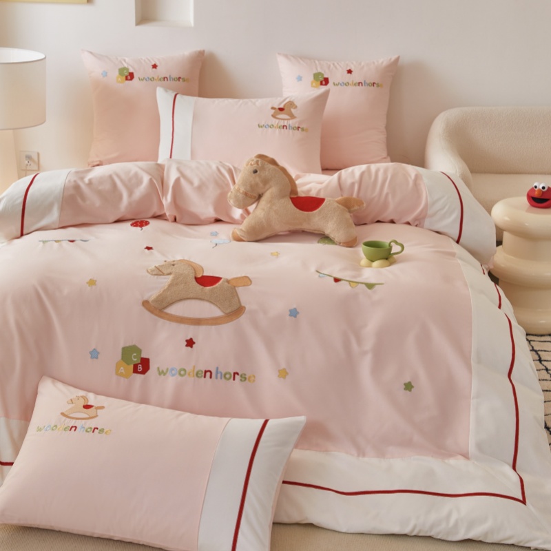 送抱枕小木马加厚刺绣磨毛四件套