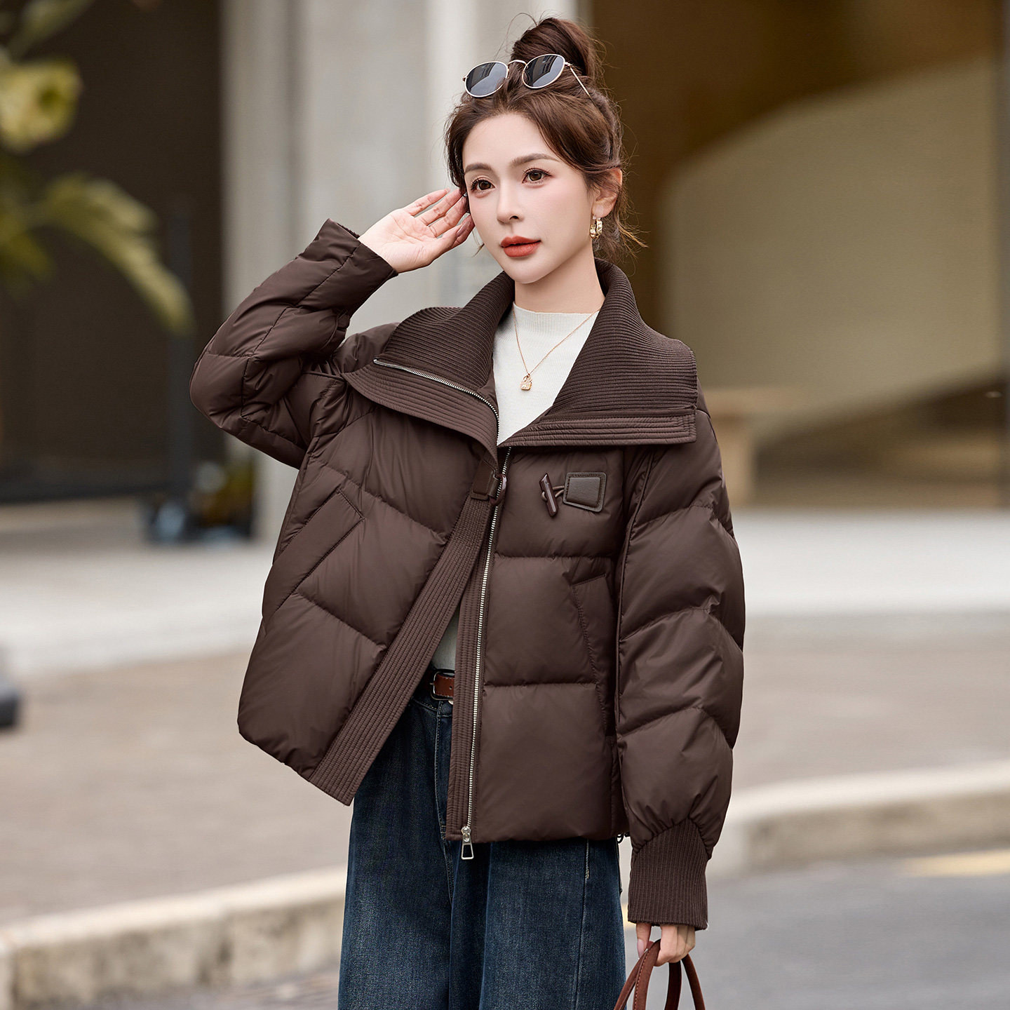 短款白鸭绒羽绒服女2025年冬季新款小个子气质大翻领针织保暖外套,女装/女士精品,羽绒服,淘宝优惠券,粉丝福利购,淘宝优惠卷