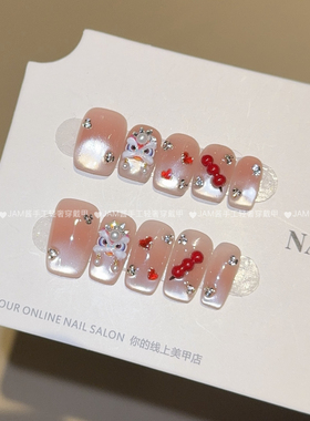 福禄醒狮 新款纯手工穿戴甲短款新年红色猫眼美甲贴片高级感显白