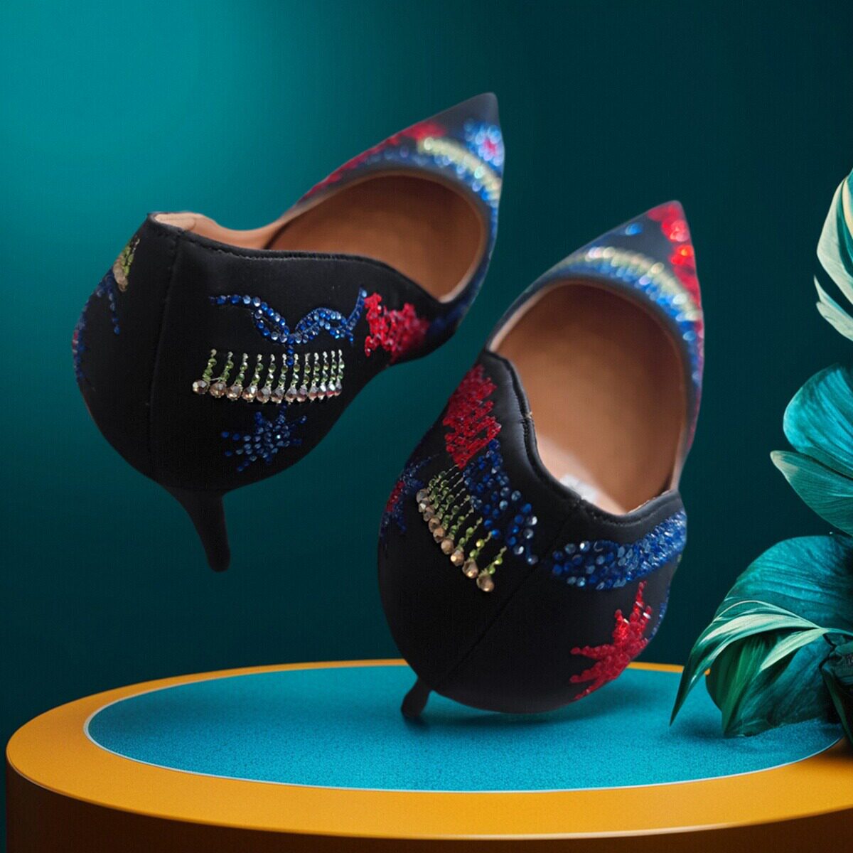 10厘米水钻尖头高跟鞋绣花深蓝色真丝布礼服旗袍秀禾敬酒服结婚秀