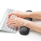 日本SANWA护腕鼠标垫手腕垫掌托键盘托人体工学键盘布垫透气柔软