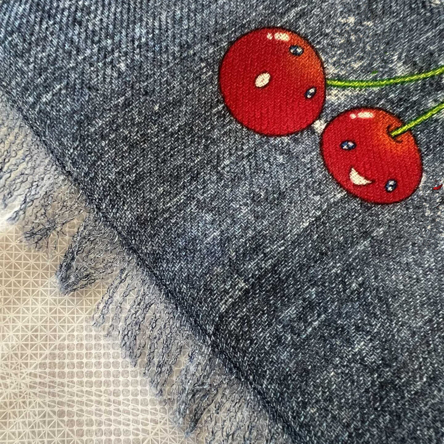 25新款樱桃绵羊毛140高级感围巾旅行街拍时尚大披肩小红书明星款