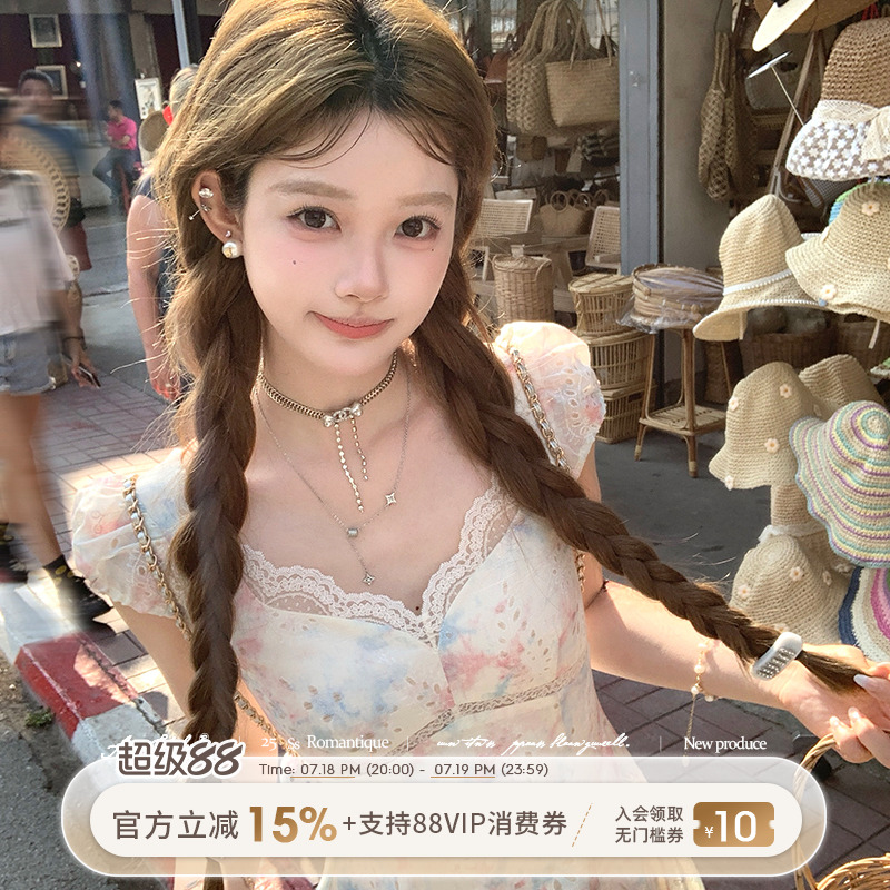 渐变镂空刺绣收腰连衣裙