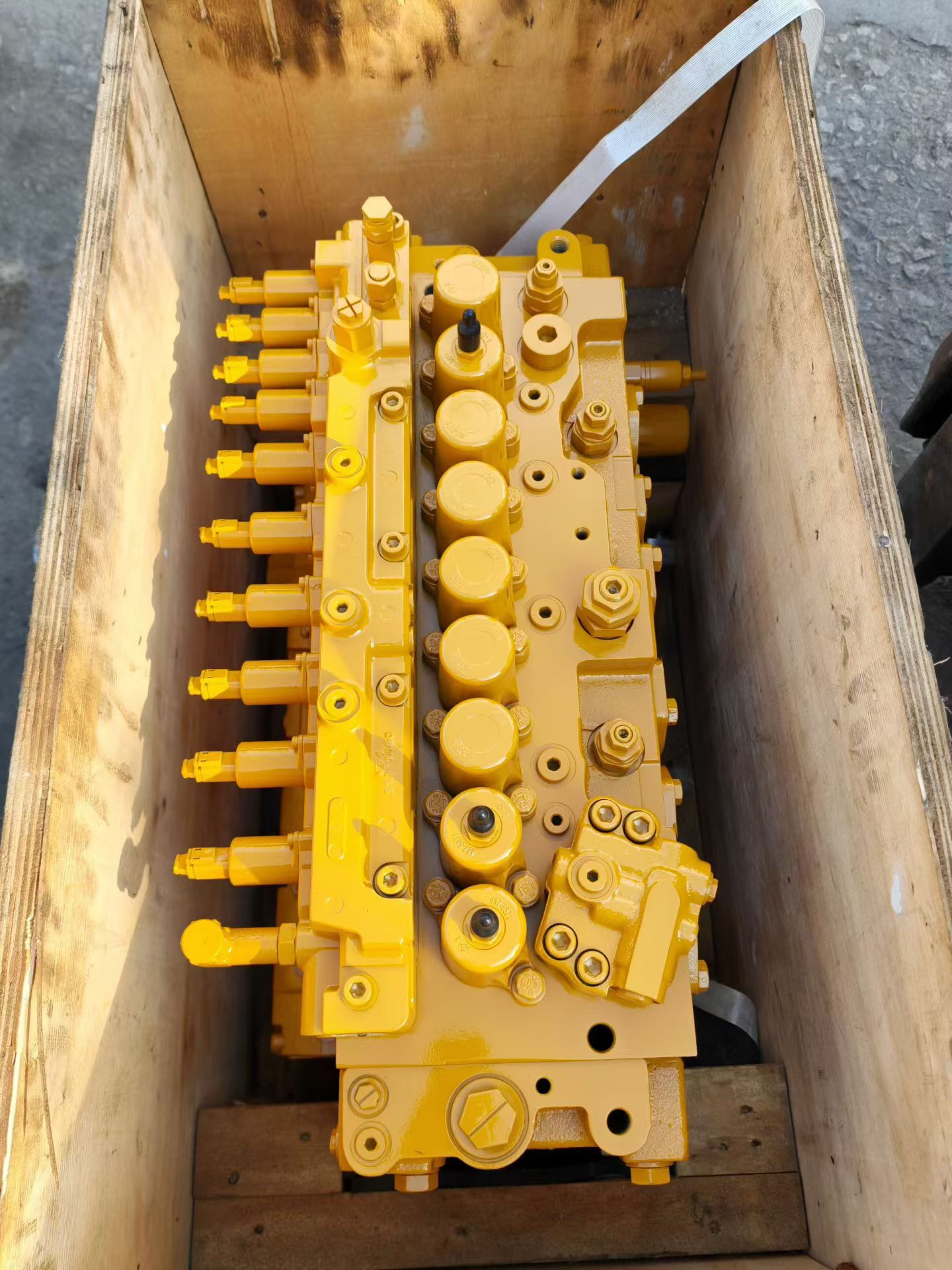 CAT挖掘机配件 320GC 374D  390D 390F分配器总成 分配阀主控阀