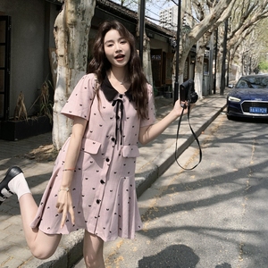 粉色温柔风时尚法式短裙女夏新款显瘦短袖学院风减龄蝴蝶结连衣裙图片