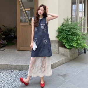 蕾丝刺绣无袖牛仔连衣裙女夏2025新款韩系绝美小众设计感图片