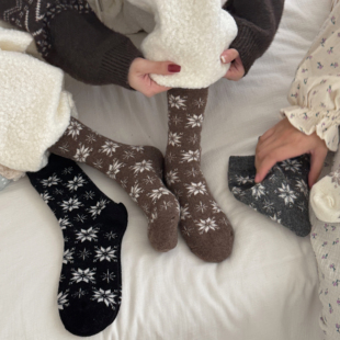 冬日费尔岛雪花羊毛袜子女氛围感少女堆堆袜加厚保暖中筒袜