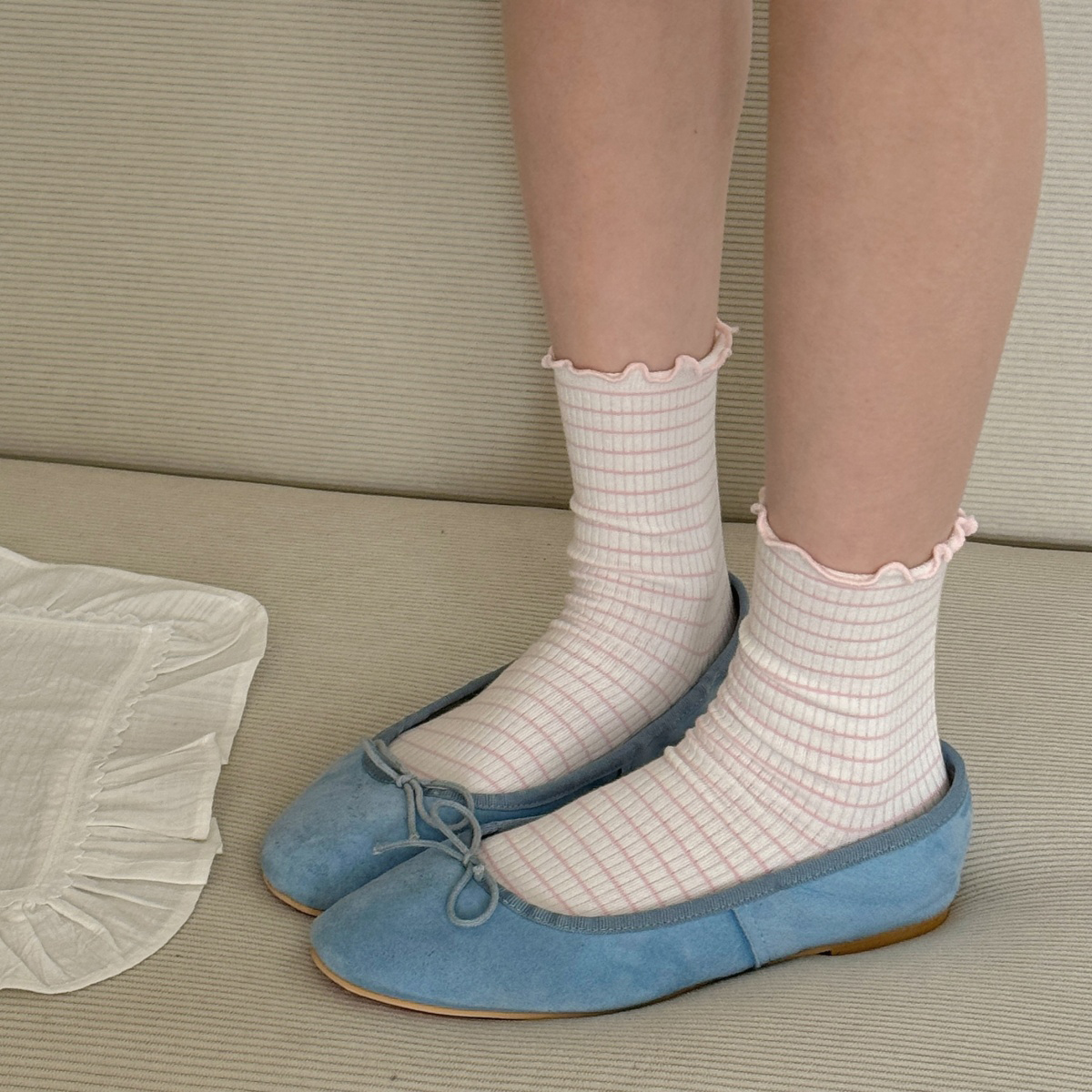 春季卷边条纹袜子女日系甜美中筒袜学院风条纹无骨袜个性少女棉袜