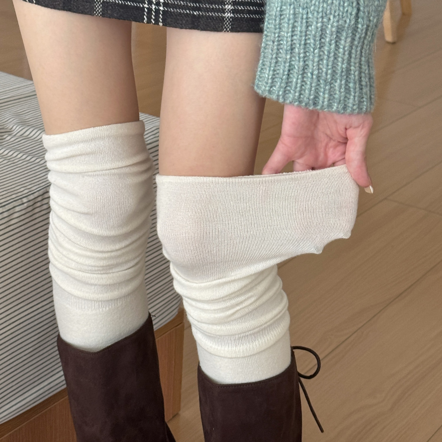 miu风羊毛过膝长筒袜女秋冬季纯色保暖堆堆袜靴袜