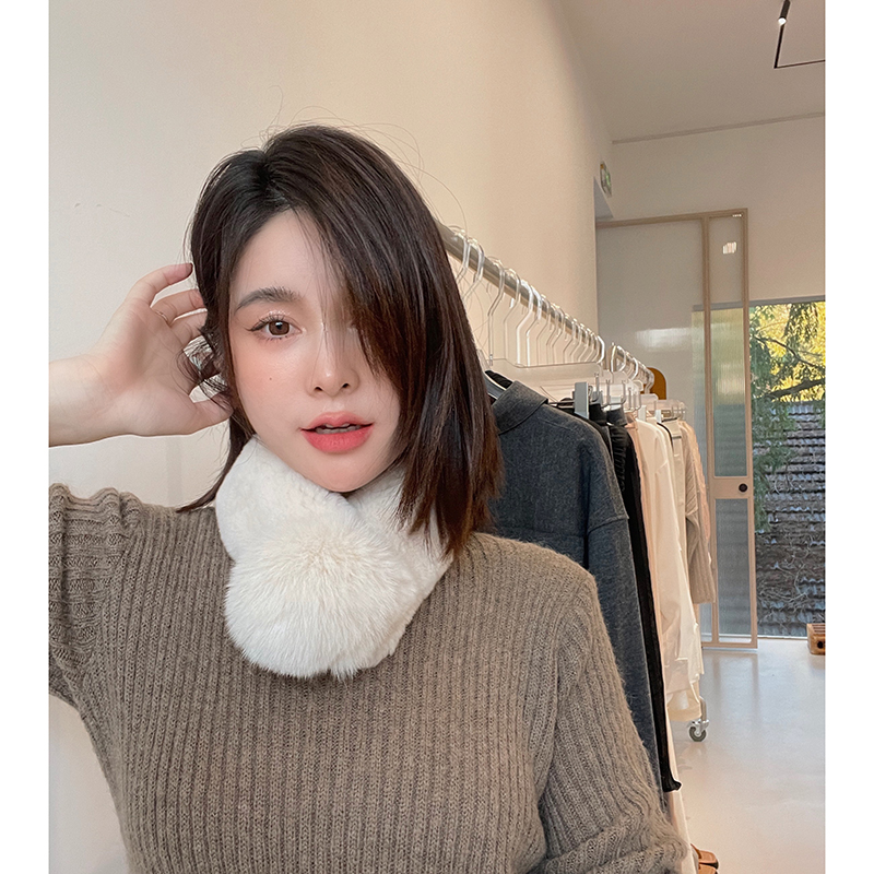 甜美真獭兔毛保暖围巾 女式秋冬新品韩版皮草球球围脖毛绒毛领子