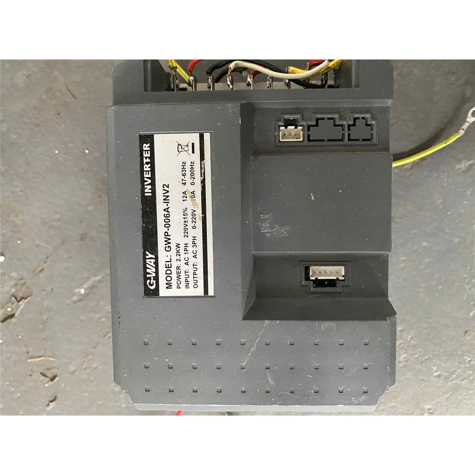 （议价）原装拆机变频器GWP-006A-INV2 2.2KW现货包好 成色新 实