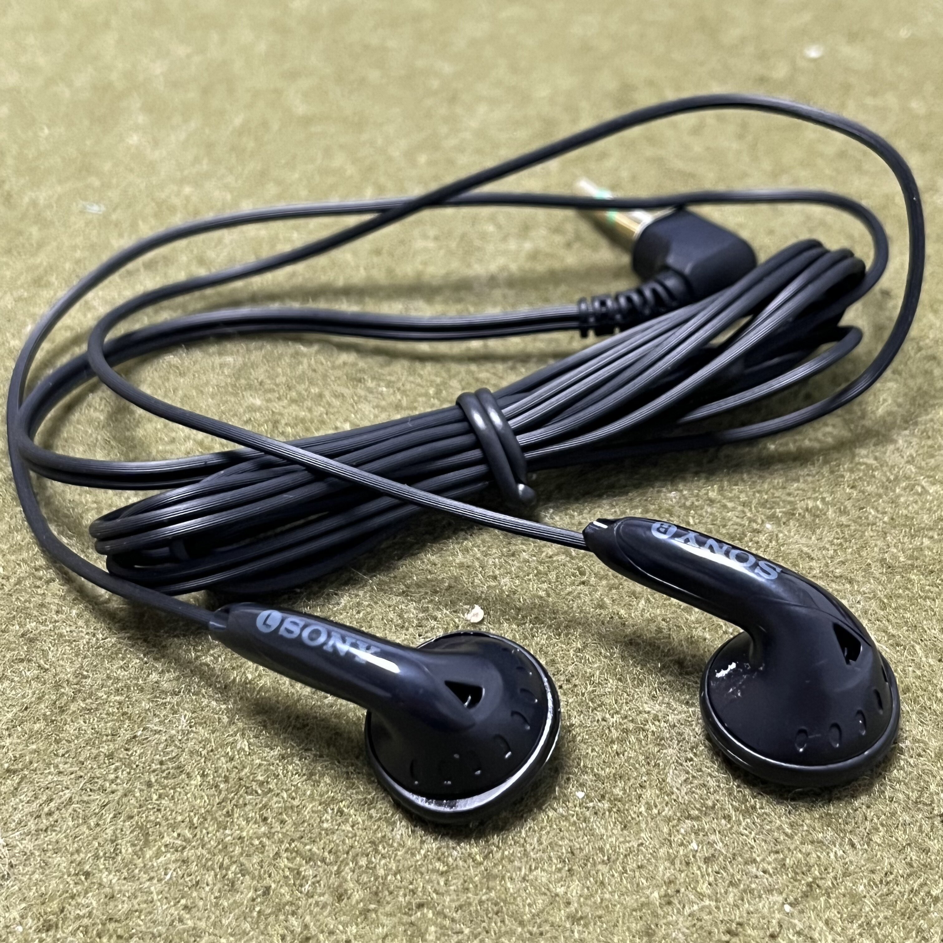 日本经典索尼E808+重低音耳机耳塞式CD磁带电脑手机通用摇滚发烧