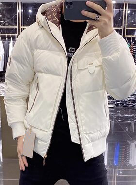 撒柜清仓欧货高端连帽白色羽绒服男款时尚宽松短款冬季白鸭绒外套