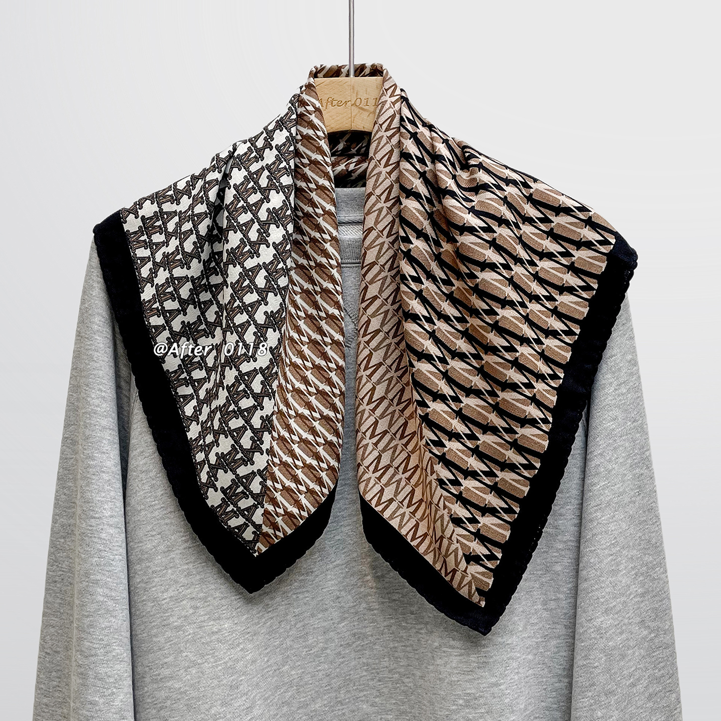 After【简约M】通勤风时尚100澳洲羊毛双面异色中方巾丝巾围巾女