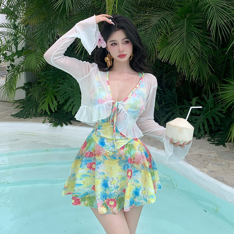 泳衣女款大码2025新款连体裙式胖mm200斤性感遮肚显瘦泡温泉泳装