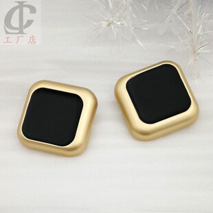 新款27mm方形手缝纽扣时尚雾金黑漆正方形大衣扣子金属钮扣饰品