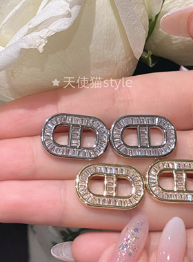 天使猫 爆闪镶钻锆石猪鼻子CD耳钉镀18K时尚前沿轻奢小众