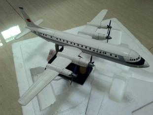 伊尔18 合金飞机模型 208号总理专机 绝版收藏 1:120约30厘米