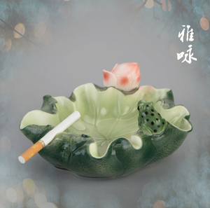 欧式客厅创意大号荷花陶瓷烟灰缸办公室书房笔洗个性家居摆件简约