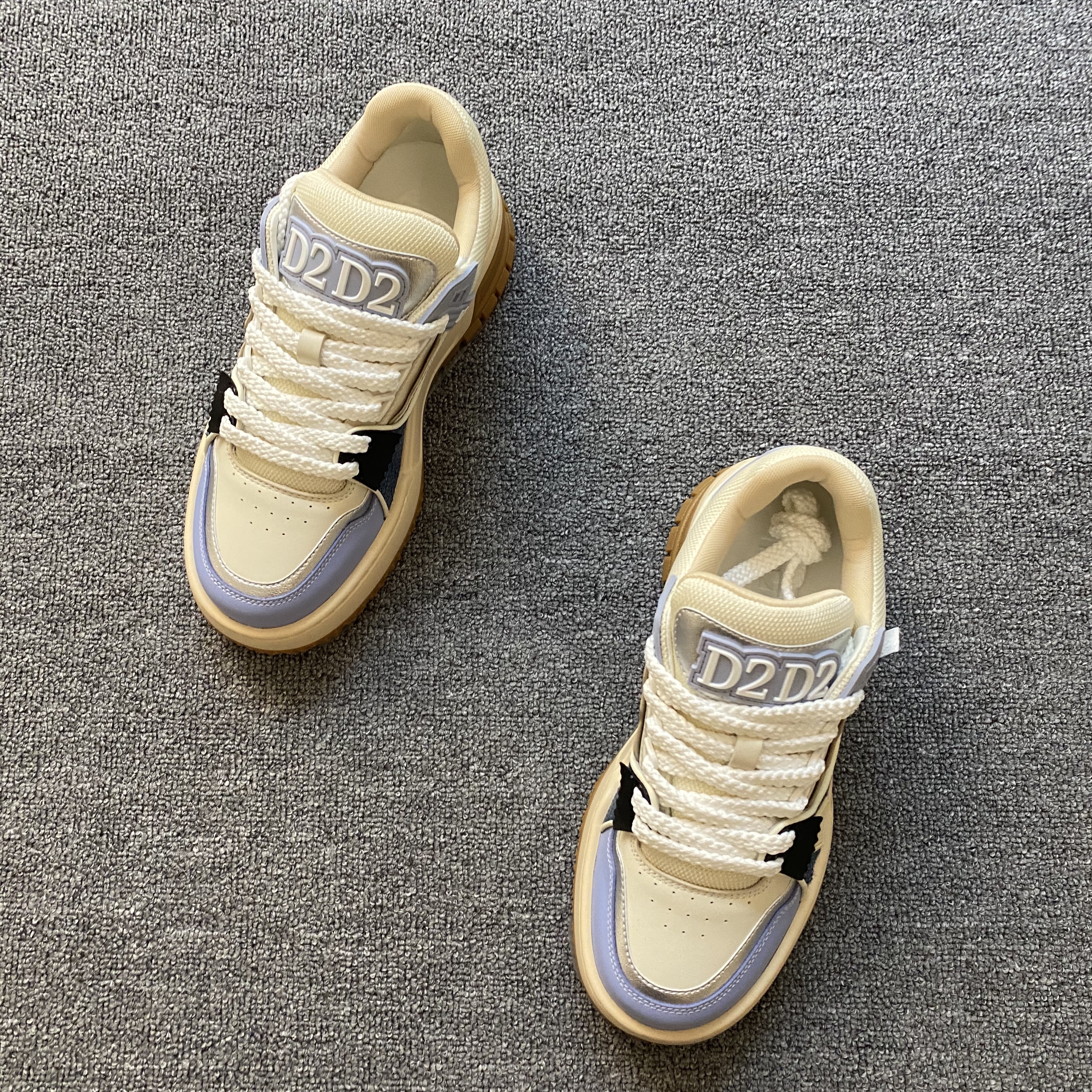 25秋冬D2D2男鞋时尚拼色经典字母logo刺绣厚底系带胖丁板鞋