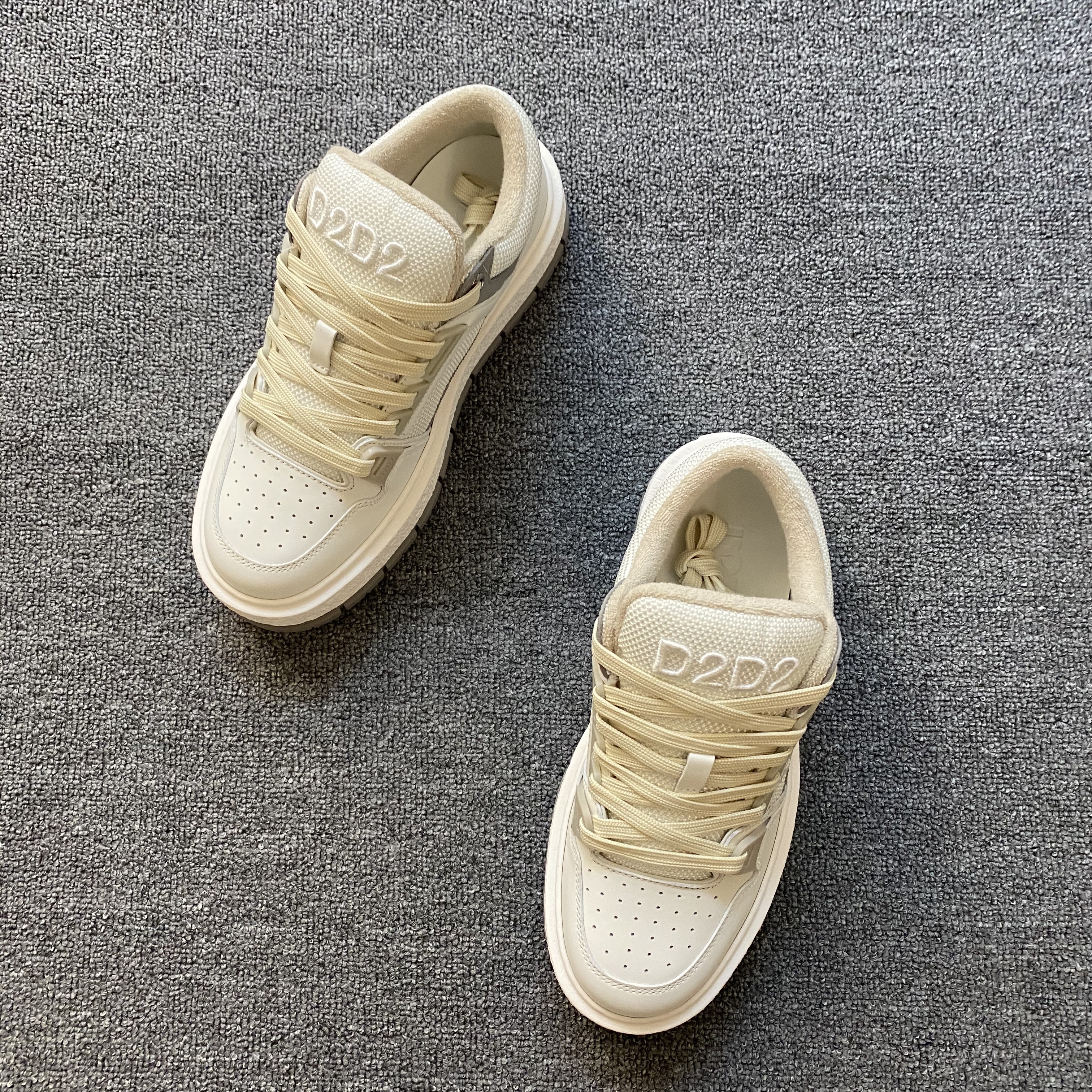 25秋冬D2D2男鞋时尚拼色经典字母logo刺绣男士厚底胖丁板鞋