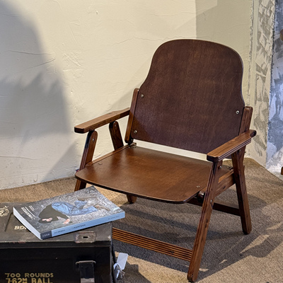 【YIGE壹个】原创设计师矮款复古扶手椅露营咖啡店中古百搭可米特