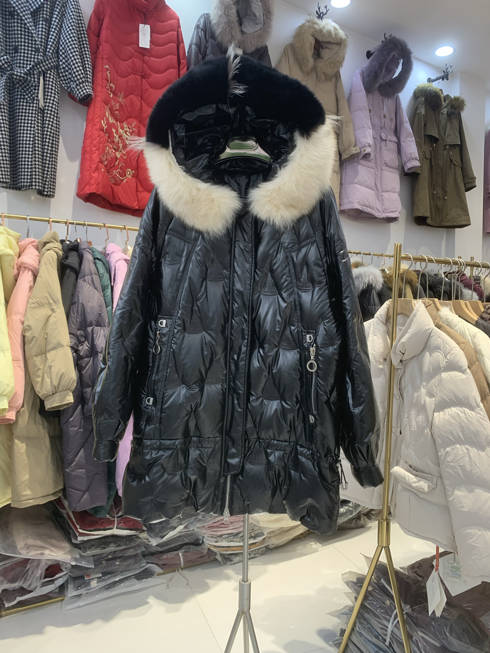 断码清仓羽绒服女中长款2023冬新款韩版宽松时尚亮面白鸭绒外套潮