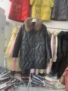 妈妈冬装中长款90羽绒服加厚保暖PU皮洋气中老年人真毛领羽绒外套