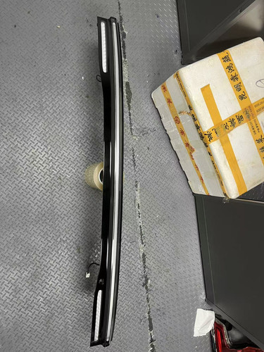 24 25款零跑C10左右外侧贯穿式中间刹车防追后尾灯总成原厂拆车件