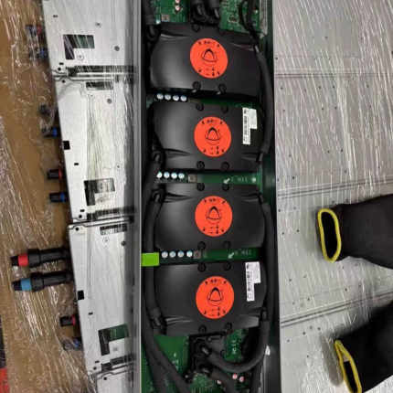 v100四卡底板  水冷散热 含4卡16g sxm2 V10.询价