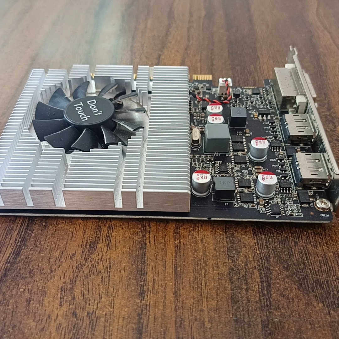 通GTX745 2G显卡  dvi+dp+dp接口.询价