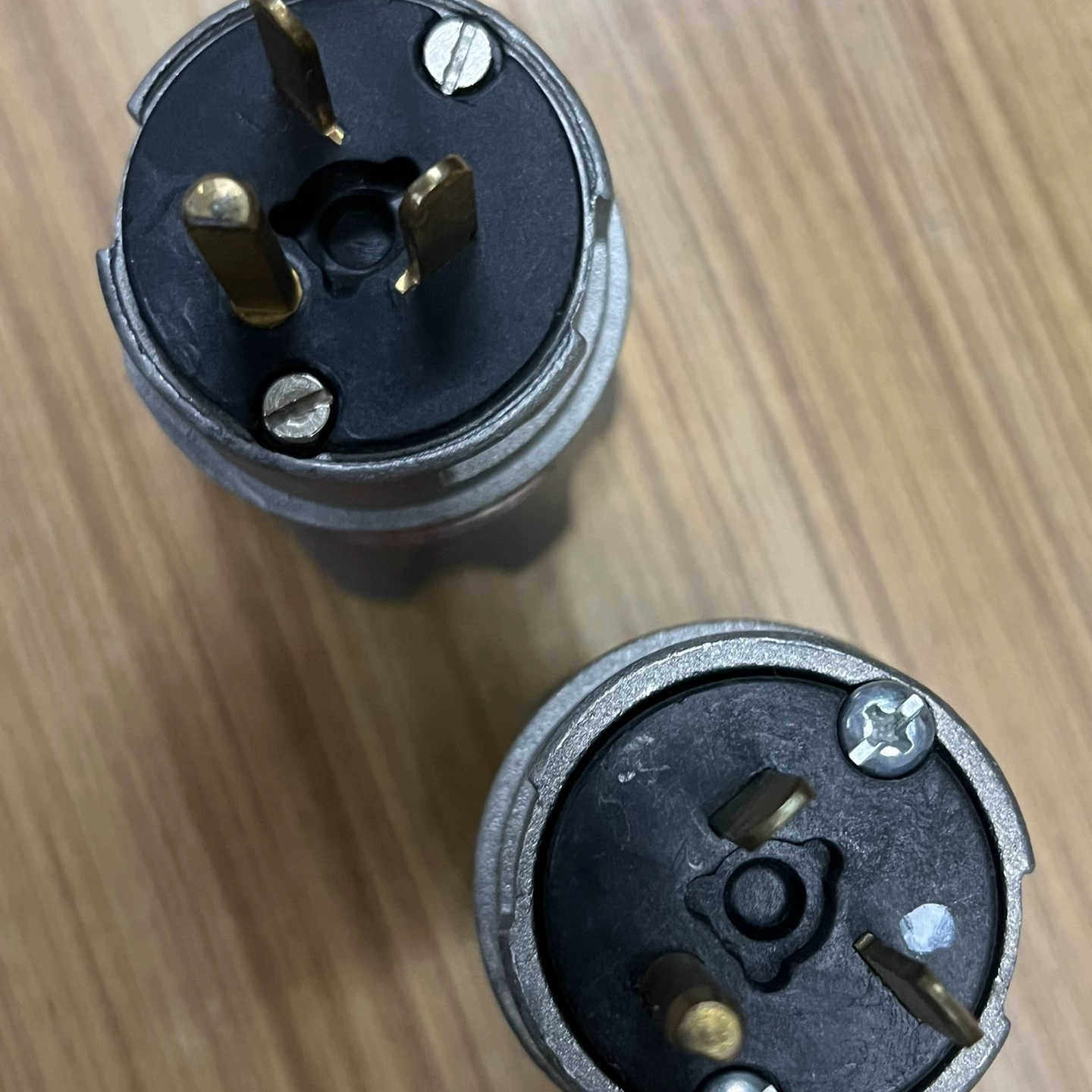 铸铝Appleton阿斯顿电源插头，.询价