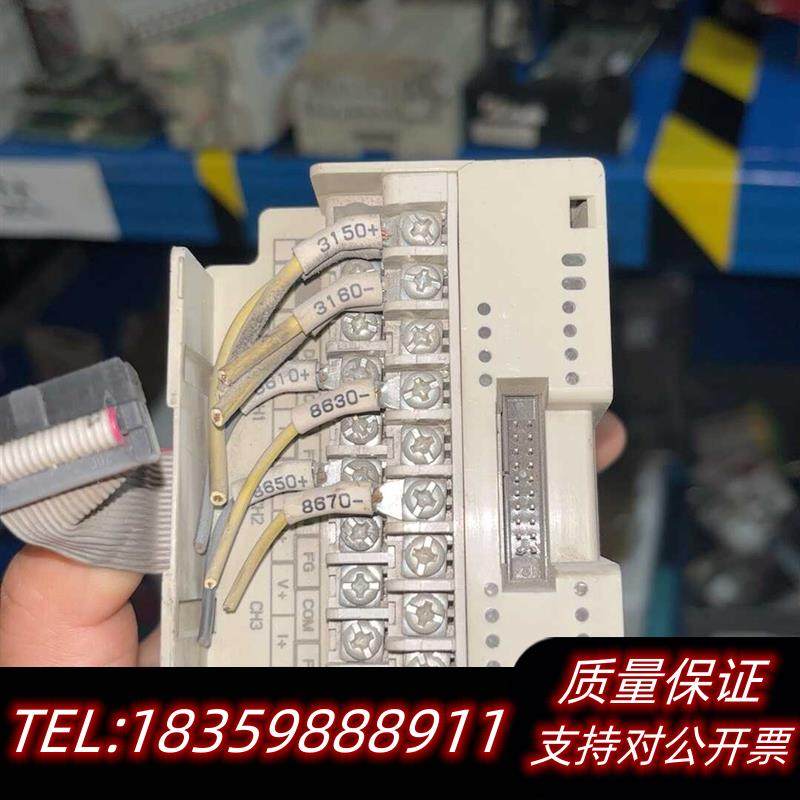 全新库存DVP04DA-H2 模块  议价