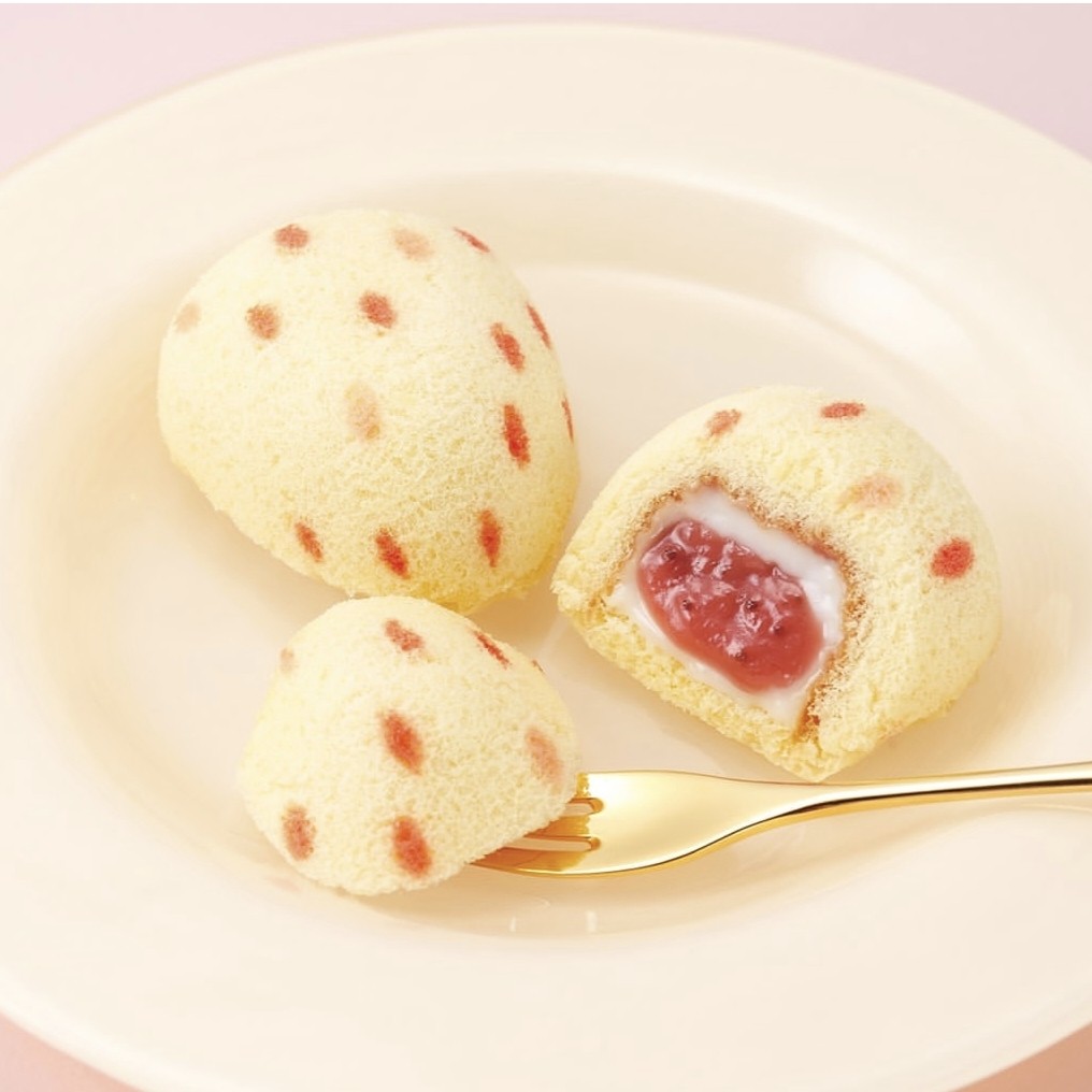 【现货当天发】日本东京香蕉草莓奶油夹心蛋糕点心伴手礼盒装